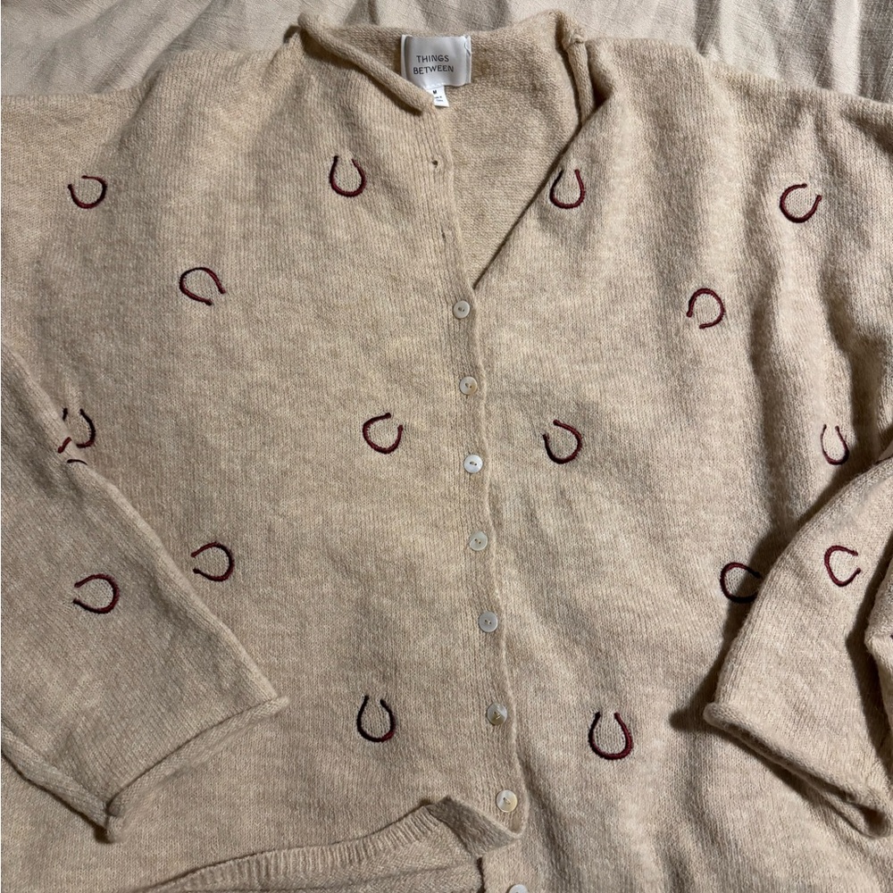 Elegant Beige Horseshoe Cardigan